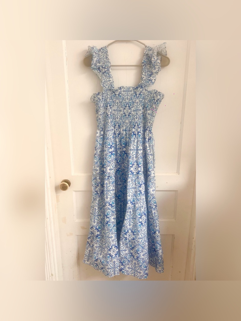 Hill House Ellie Nap
Dress Size L - Picture 4 of 7
